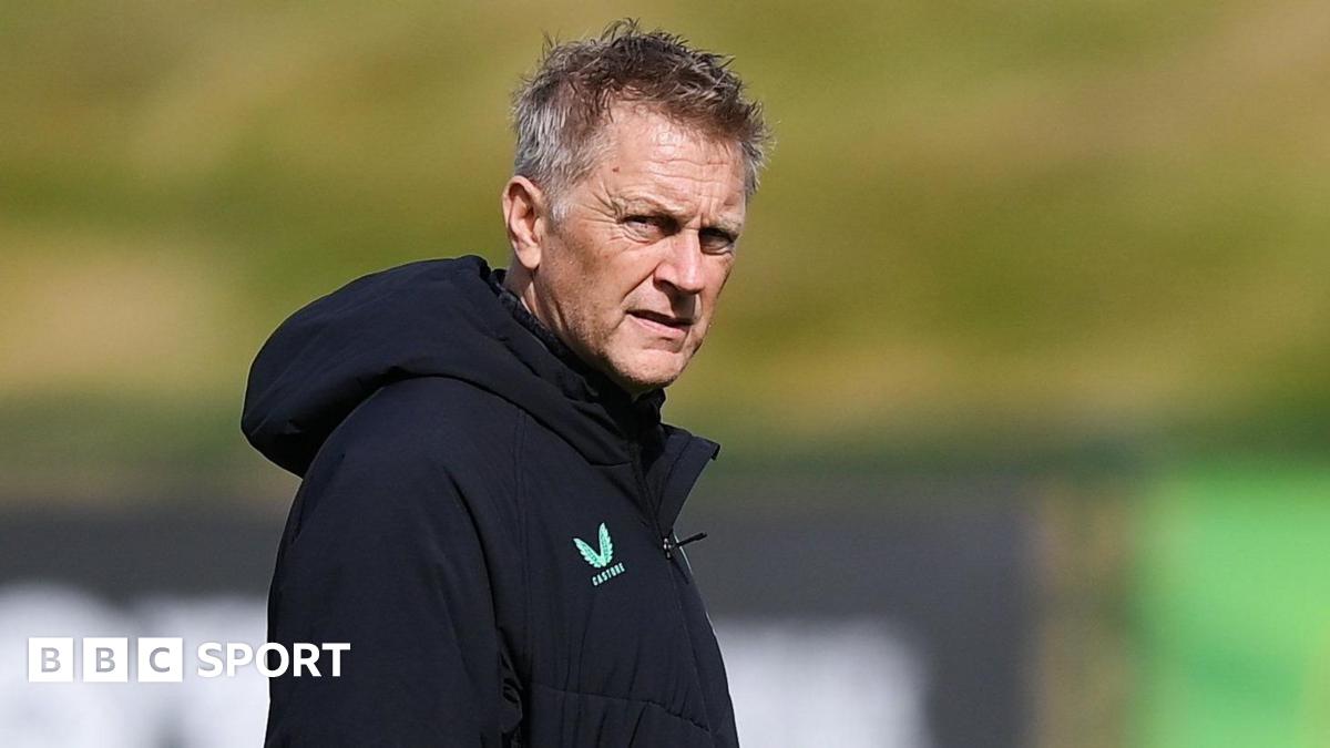 Hallgrimsson not keen on being drawn on equal pay