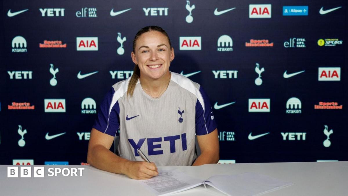 Tottenham sign Scotland forward Hanson from Villa