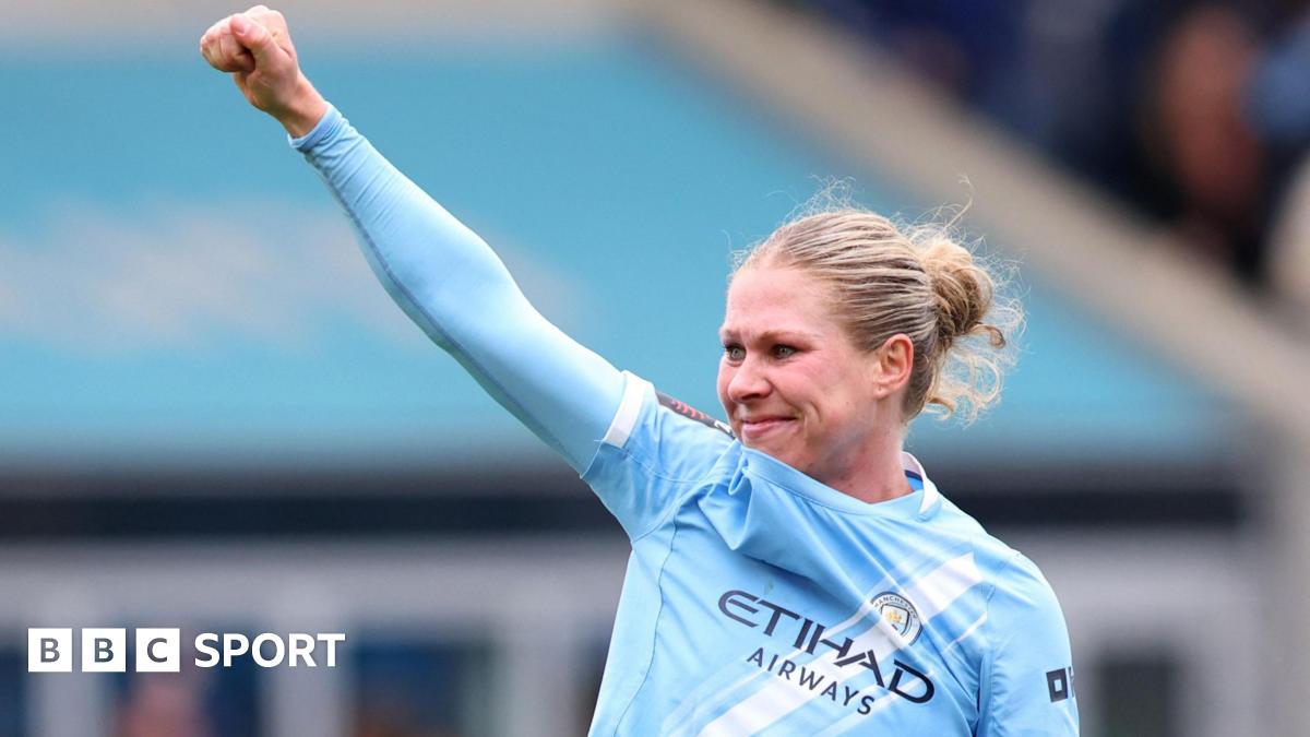Knaak's stoppage-time header keeps WSL title in Manchester City's hands