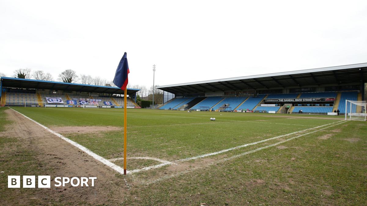 Huddersfield Giants owner Ken Davy proposes to buy Halifax’s The Shay stadium for temporary move