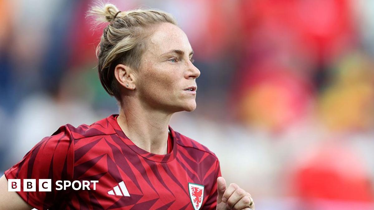 Wales icon Fishlock hopes for new Seattle Reign deal