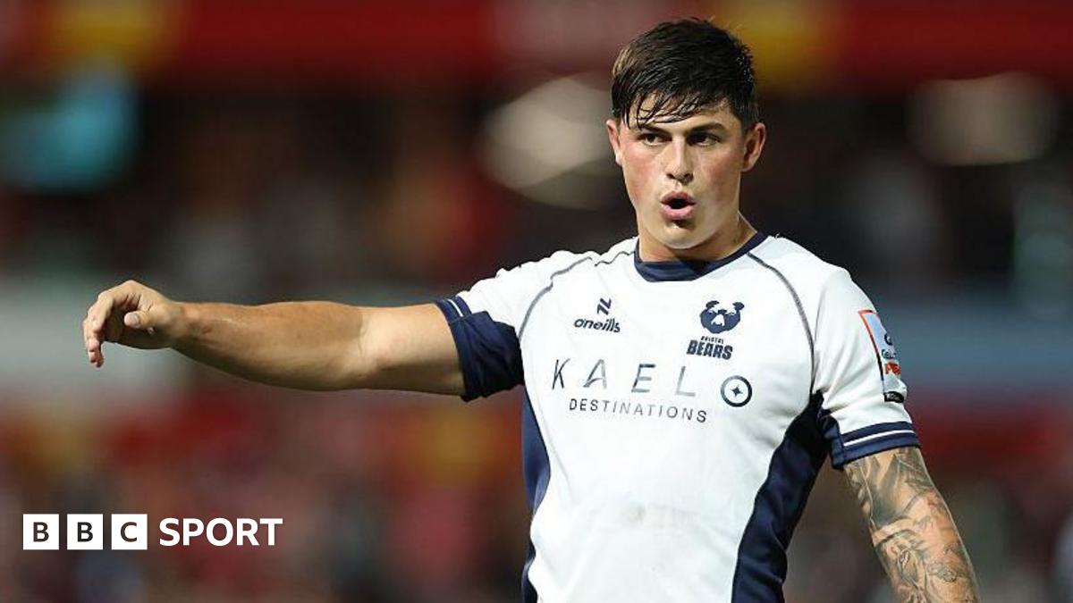 Rees-Zammit off the mark and backed to star by Williams