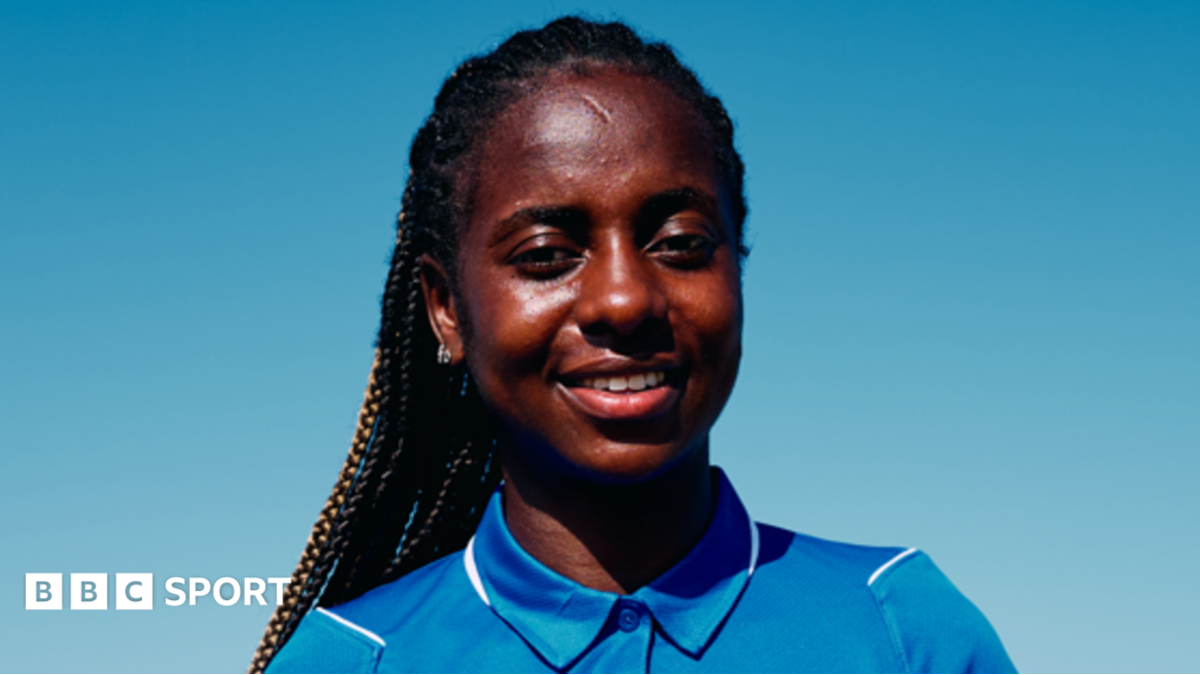 Birmingham sign striker Effa Effa for £100K
