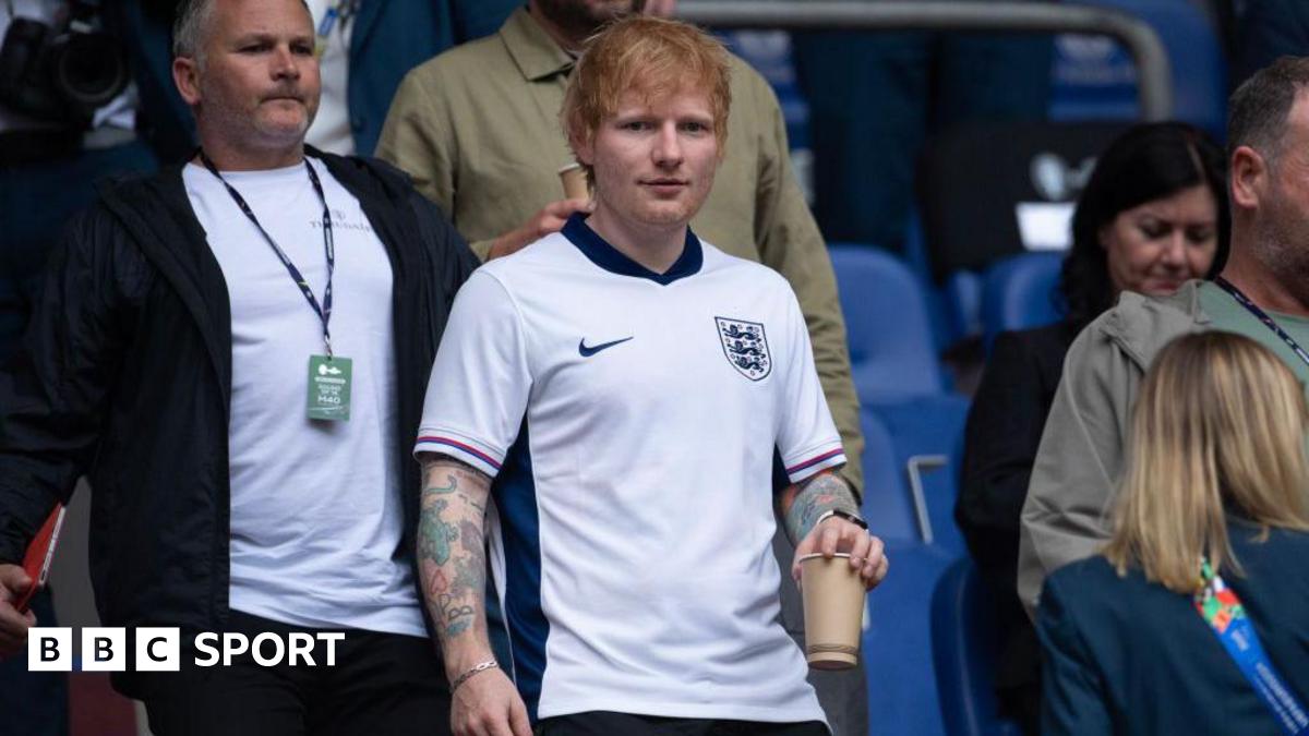 【超レア】ED SHEERAN(エド・シーラン)×IPSWICH公式ユニフォーム Ed Sheeran has partnered with Umbro and Ipswich Town to release a
