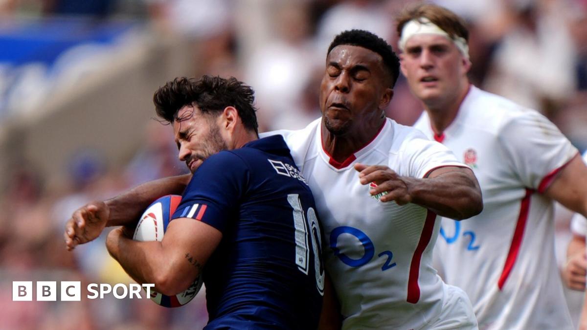 Feyi-Waboso sent off in dramatic England XV defeat