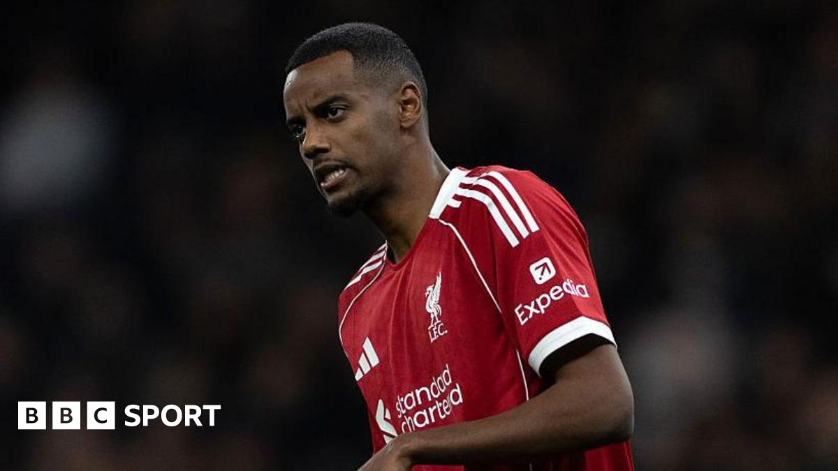 Liverpool striker Isak has surgery on broken leg