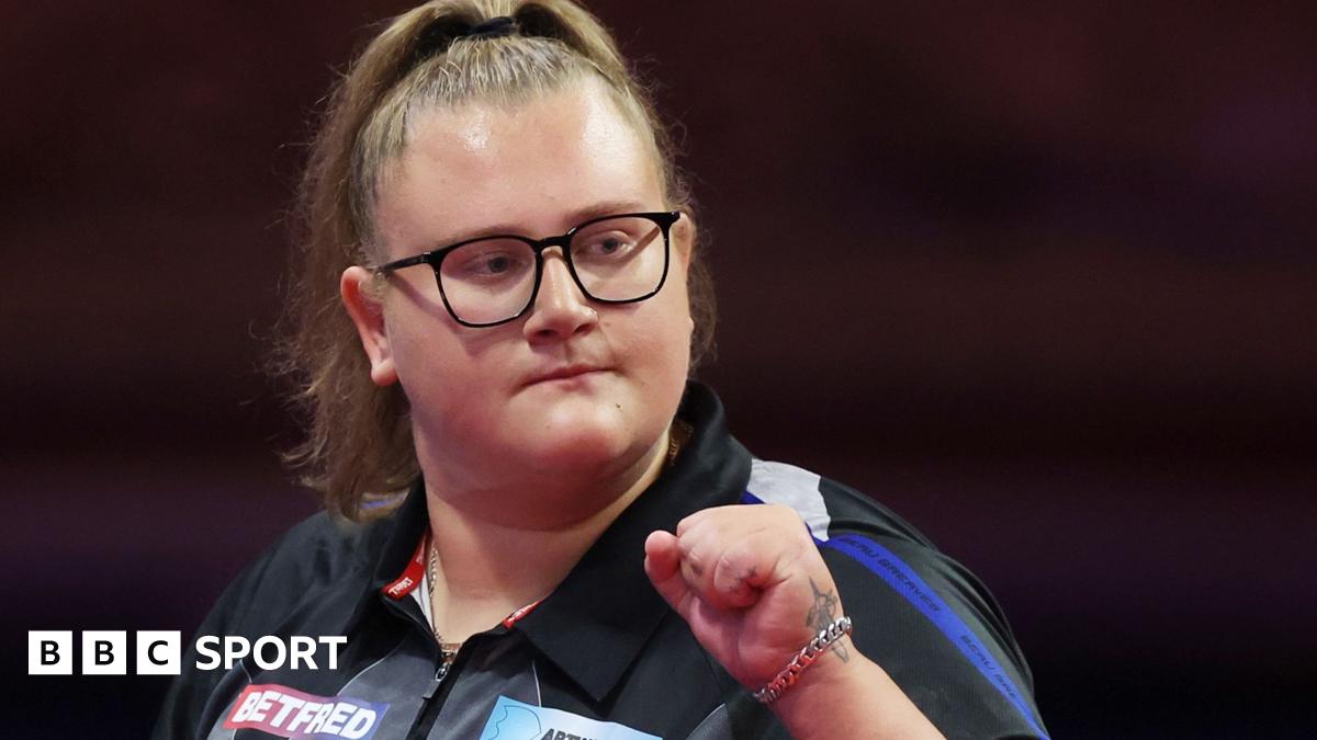 Littler-conqueror Greaves takes unbeaten Women's Series run to 72 matches