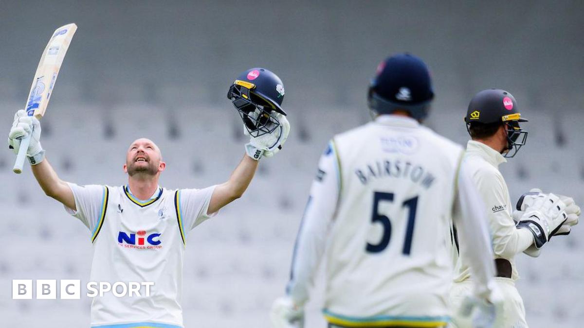 Lyth & Bairstow hit tons as Yorks dominate Surrey