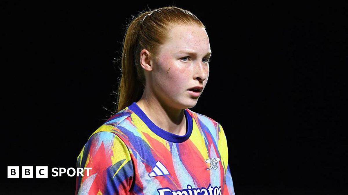 Arsenal Defender Reid Tears Acl In Training