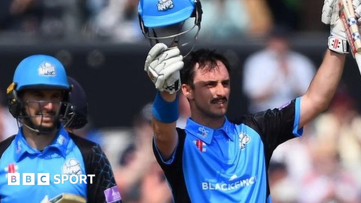 One-Day Cup: Daryl Mitchell & Hamish Rutherford hit tons as Pears ...