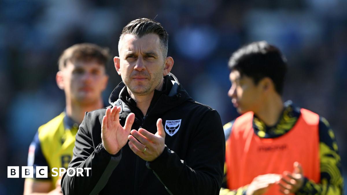 Oxford United Manager Matt Bloomfield Urges Team to Maintain Composure in Relegation Fight