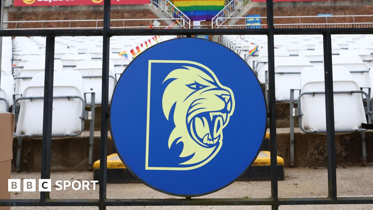 County Championship: Spectators told to stay away after Storm Dave