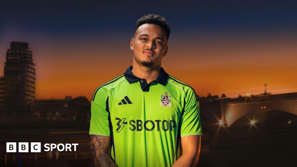 Fulham news: Whites announce 90s inspired, green away kit