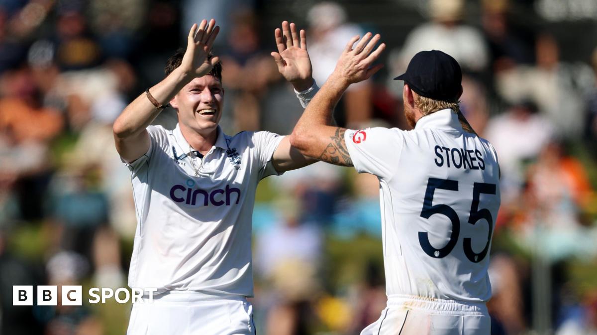 England chip away at New Zealand in Hamilton