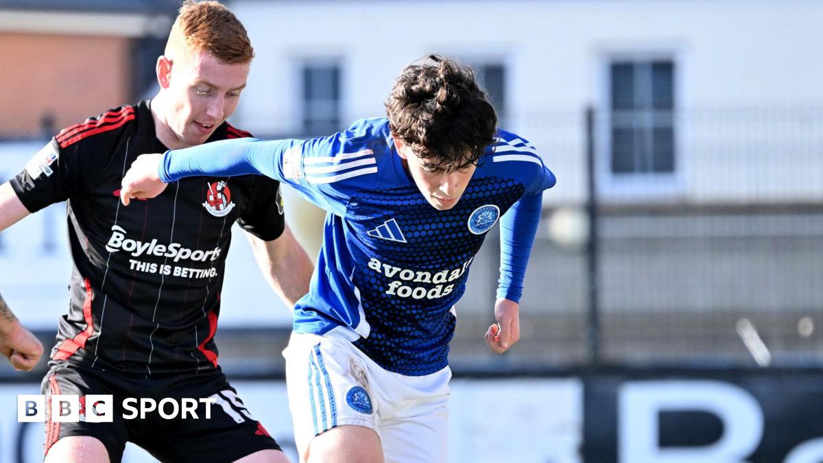 UK's youngest senior player Atherton joins Chelsea
