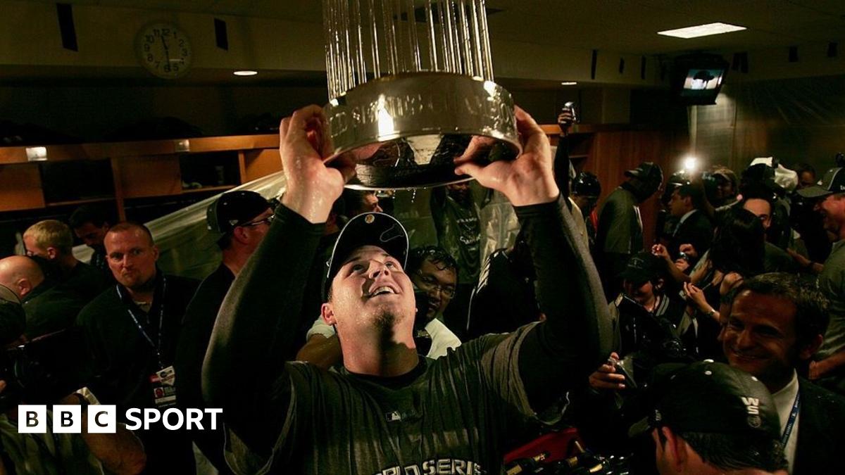 Iconic former White Sox pitcher Jenks dies aged 44
