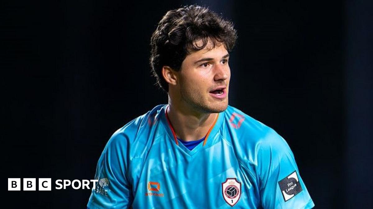Man Utd agree to sign keeper Lammens for £18.1m