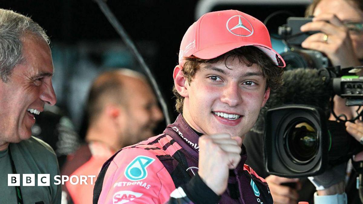 What is the format for F1 sprint races in 2025?
