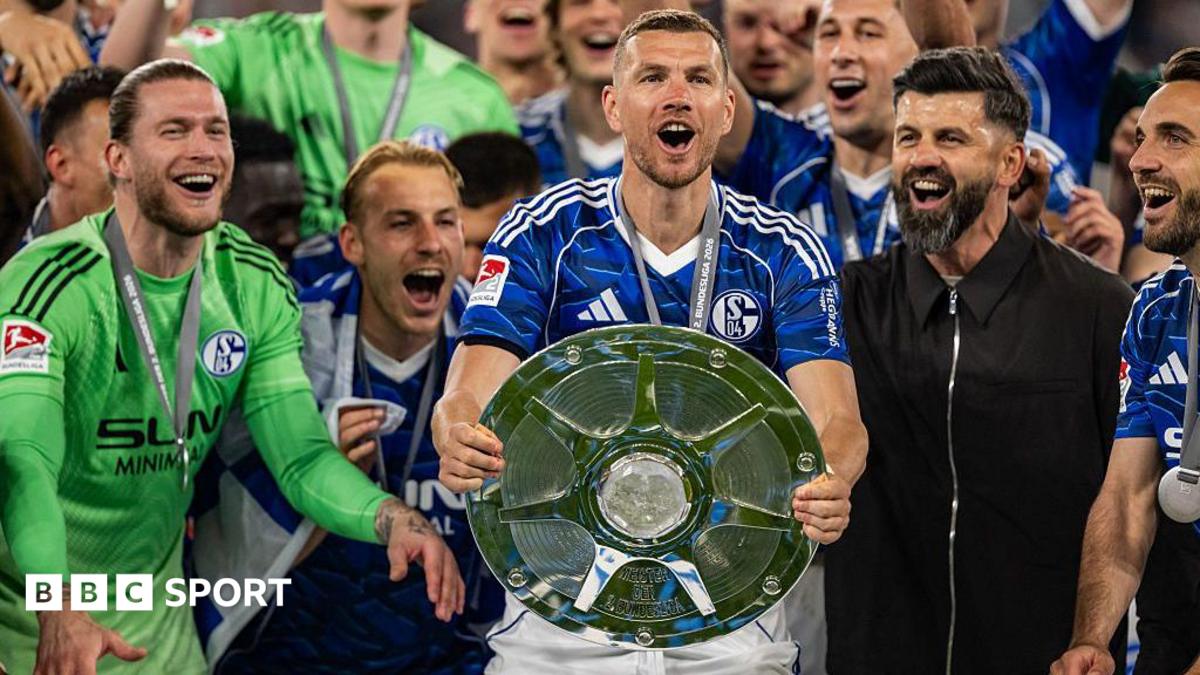 Ex-Man City striker Dzeko, 40, pens new Schalke deal