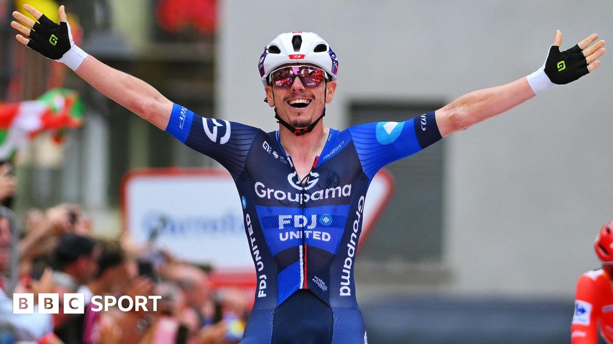 Visma bikes stolen before Gaudu wins stage three