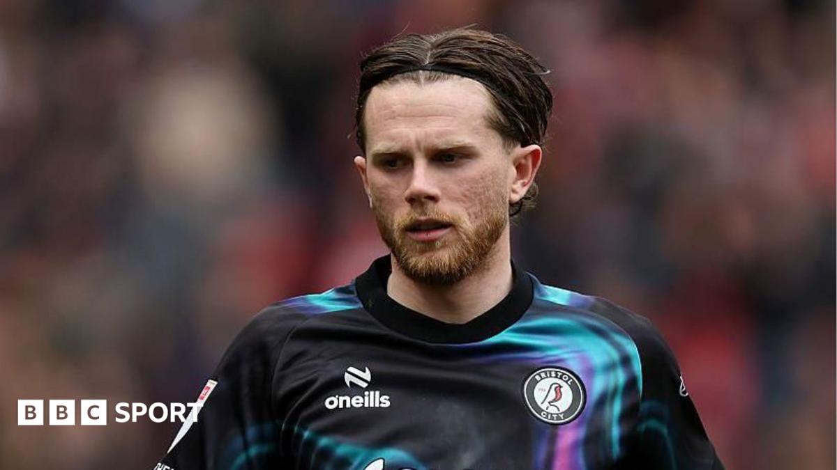 Max Bird: Bristol City midfielder out with hamstring injury