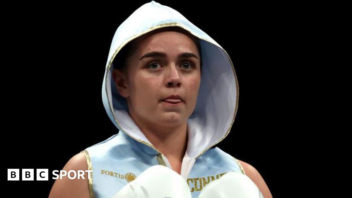 Durham boxer O'Connor dies aged 25