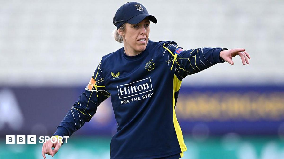 Hampshire captain Adams signs new deal to 2028
