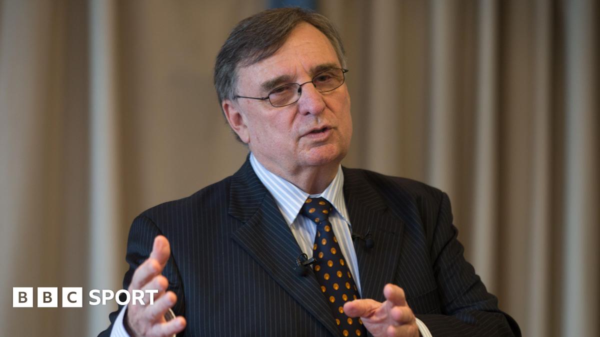 Ex-WRU chief Moffett resigns from Scarlets backers