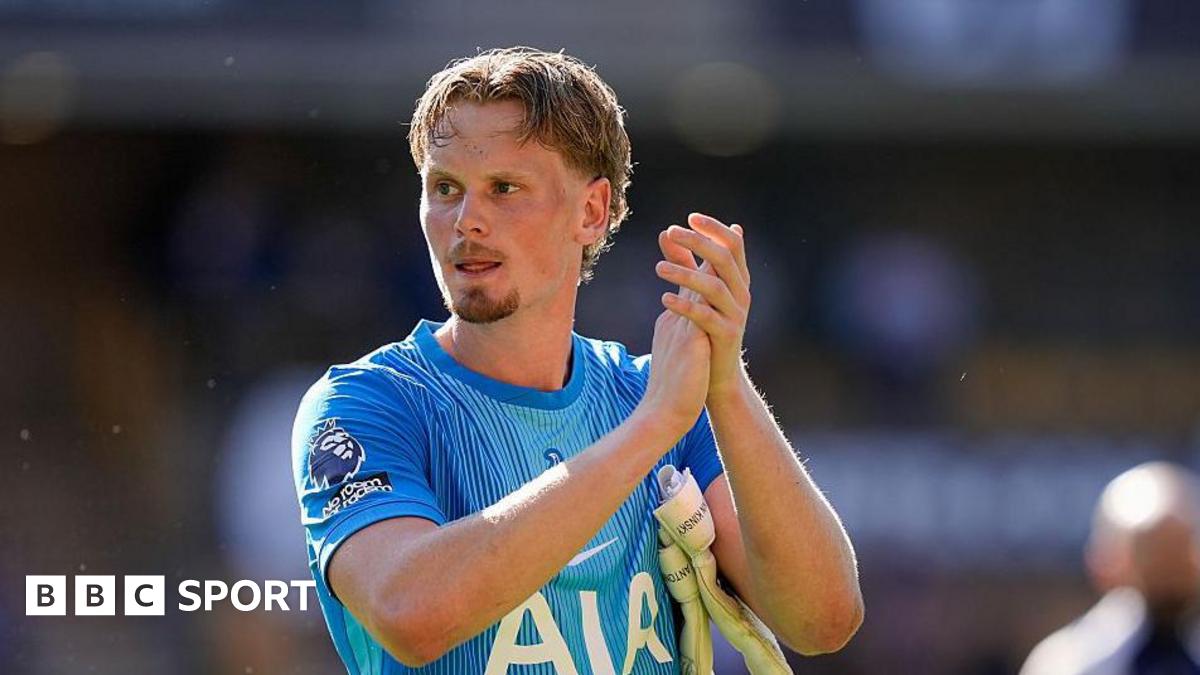 'We have the qualities to get out' - Kinsky on relegation battle - BBC