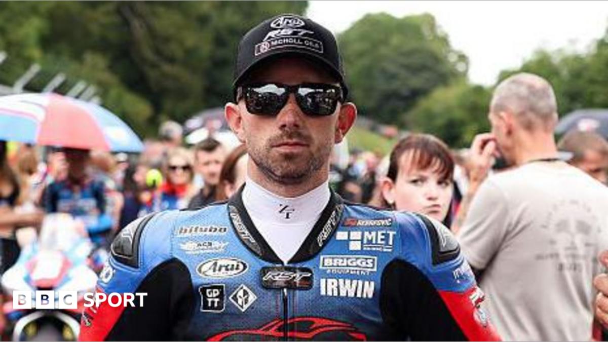 Irwin moved to hospital after crash at Snetterton