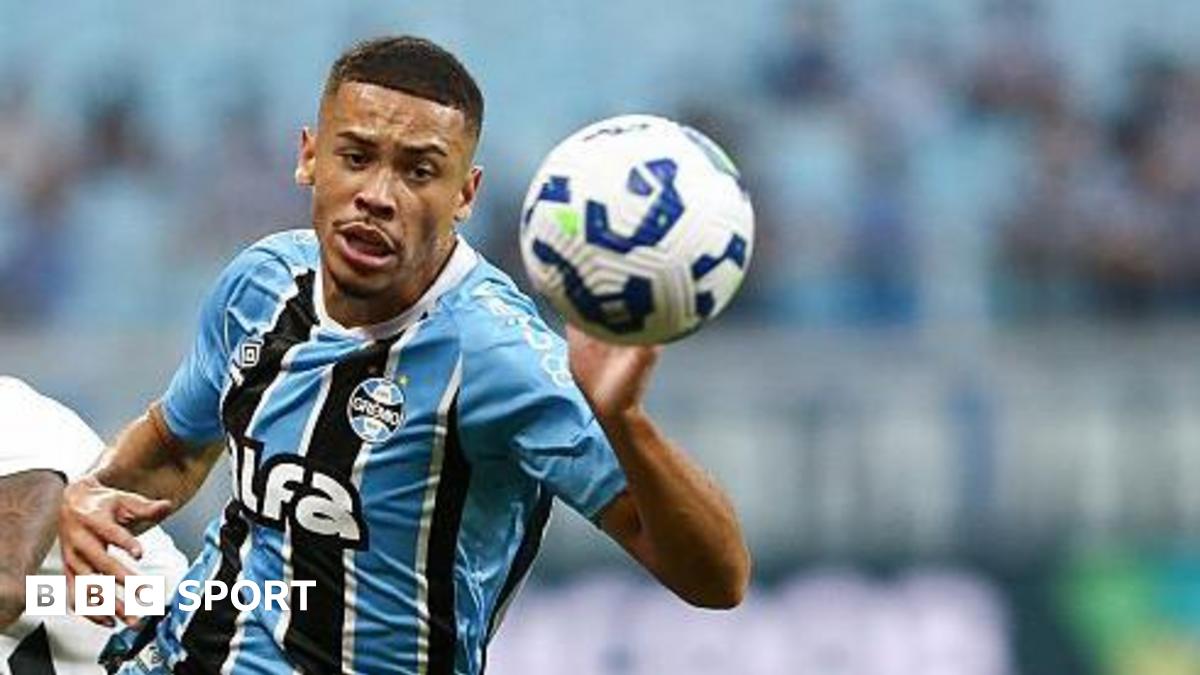Villa agree £10.5m deal for teenage winger Alysson
