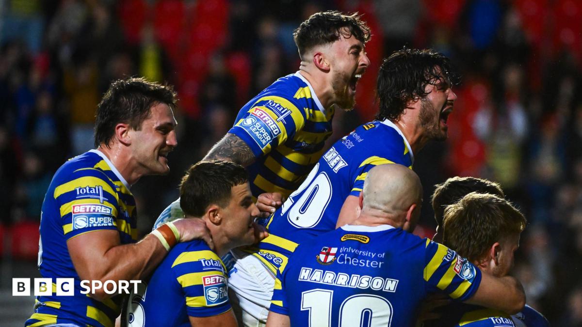 Warrington go top with win at St Helens