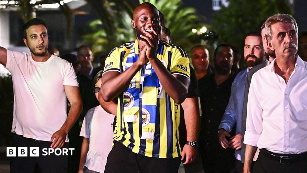 Lukaku seals 'emotional' move to Fenerbahce