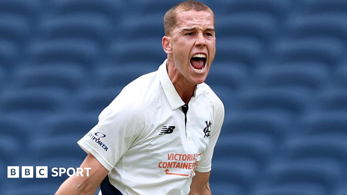 Lancashire sign Australian seamer Perry