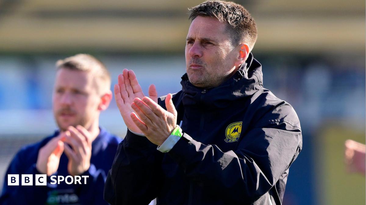Torquay United ‘fully focused’ on play-off bid – Jimmy Ball