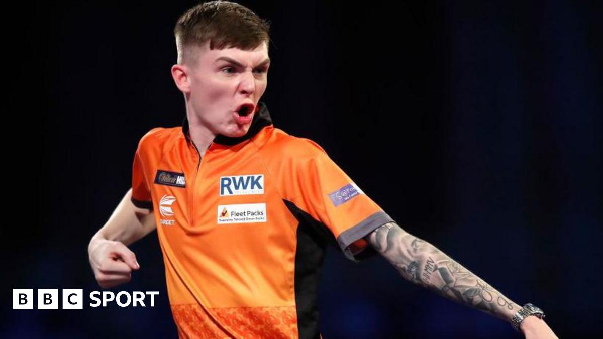 Brooks wins in Leicester to secure Worlds place