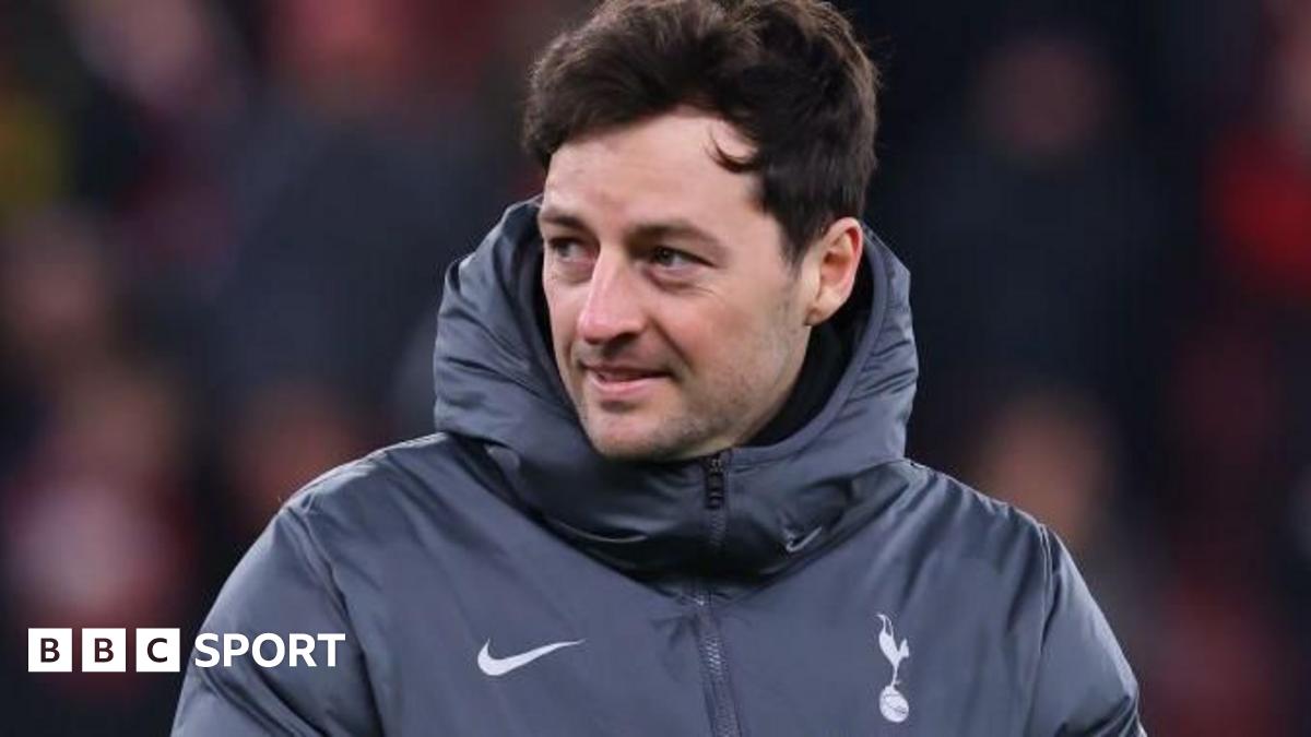 West Brom in talks to appoint Spurs coach Mason
