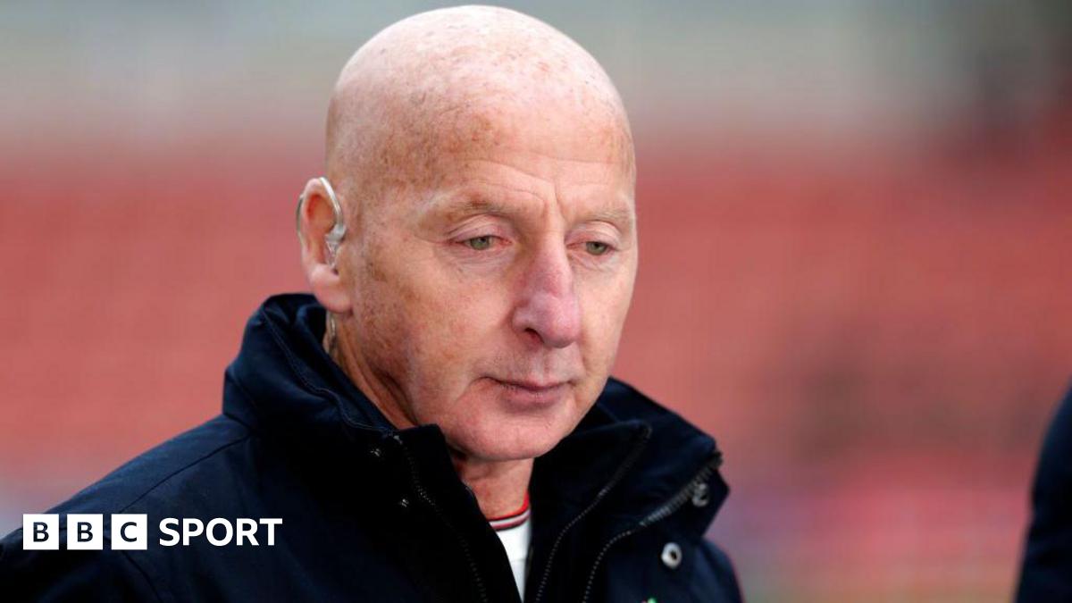 Wrexham: Why FA Cup hero Mickey Thomas will be thinking of Joey Jones against Nottingham Forest