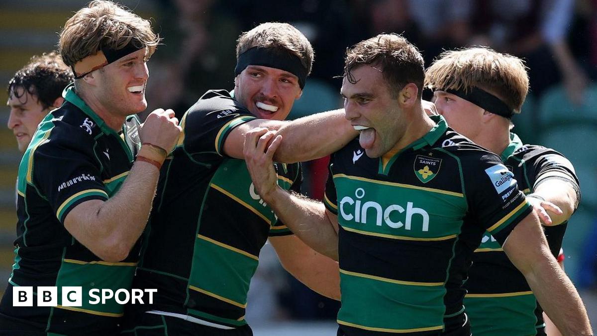Late try sees Saints hit Saracens' play-off hopes