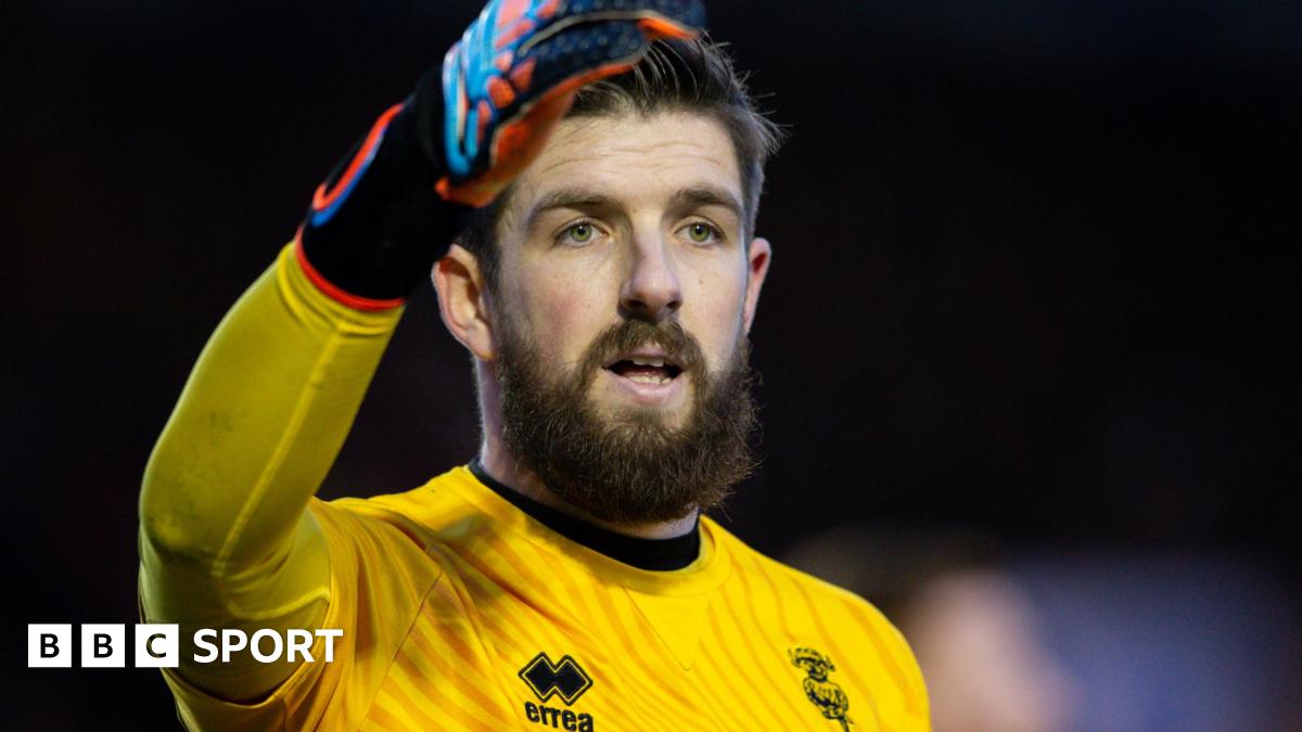 Josh Vickers: Rotherham sign former Lincoln City goalkeeper - BBC Sport