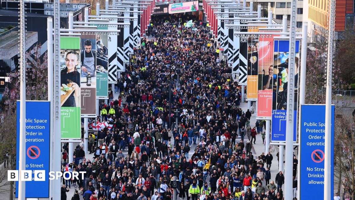 England fans arrive at Wembley