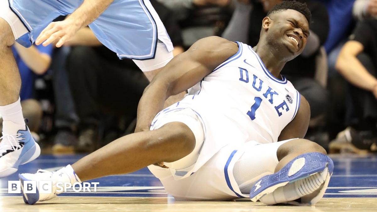 Zion Williamson injured as Nike shoe falls apart after 33 seconds BBC Sport