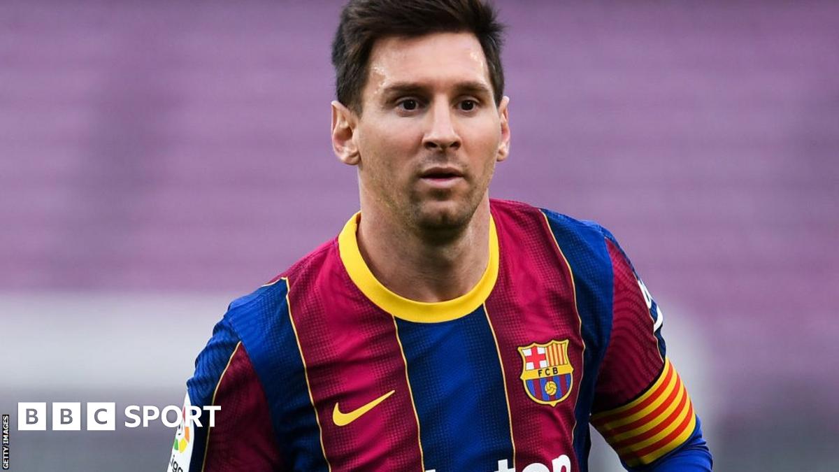 Lionel Messi: Paris St-Germain in talks with Argentine after leaving Barcelona