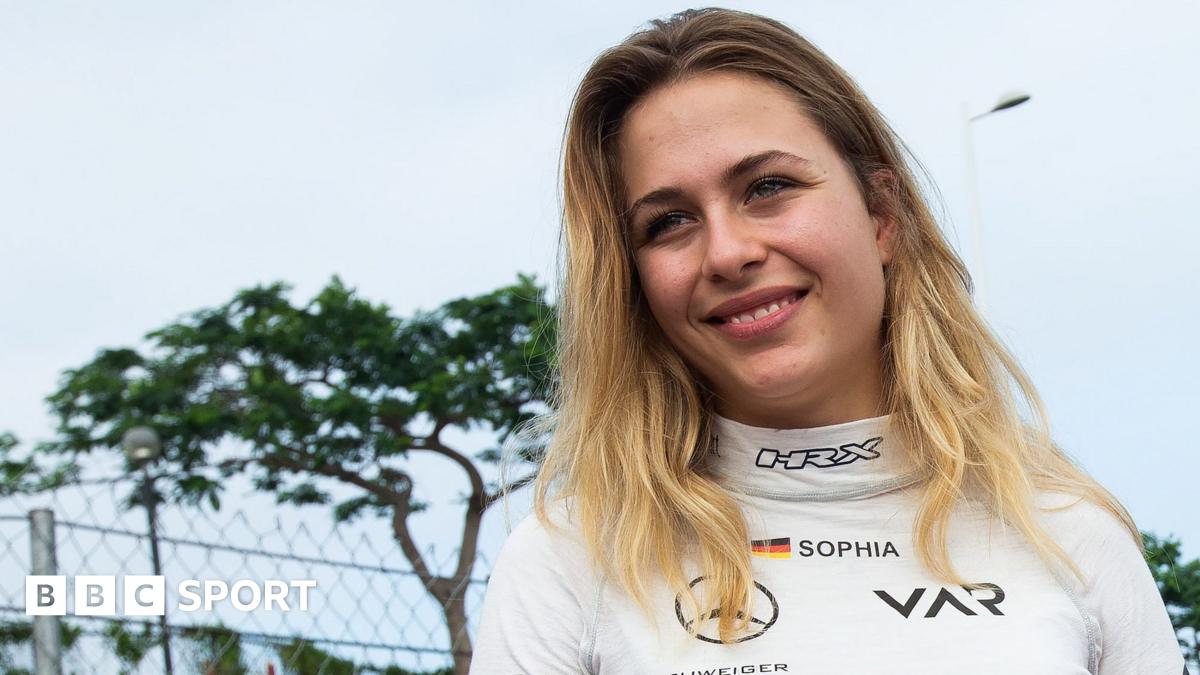 Sophia Florsch: Formula 3 driver fractures spine in Macau