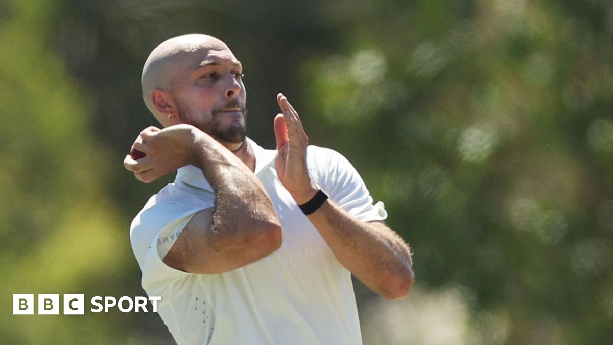 Gloucestershire sign Australian fast bowler Bell