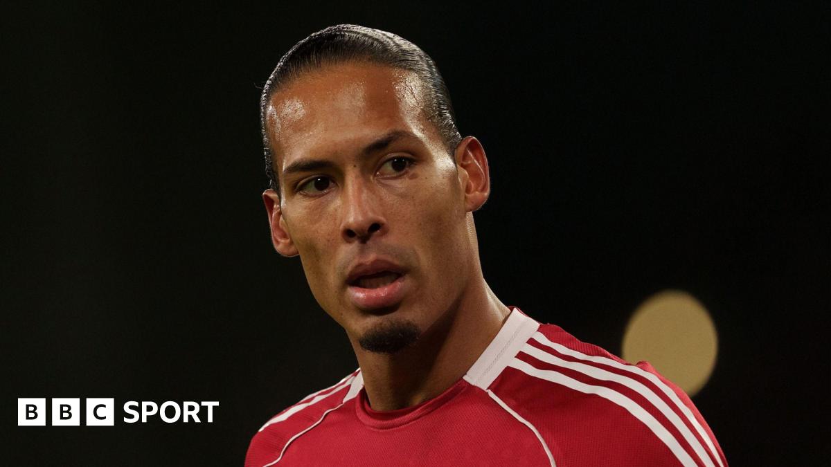 Van Dijk rejects Rooney's 'lazy criticism'