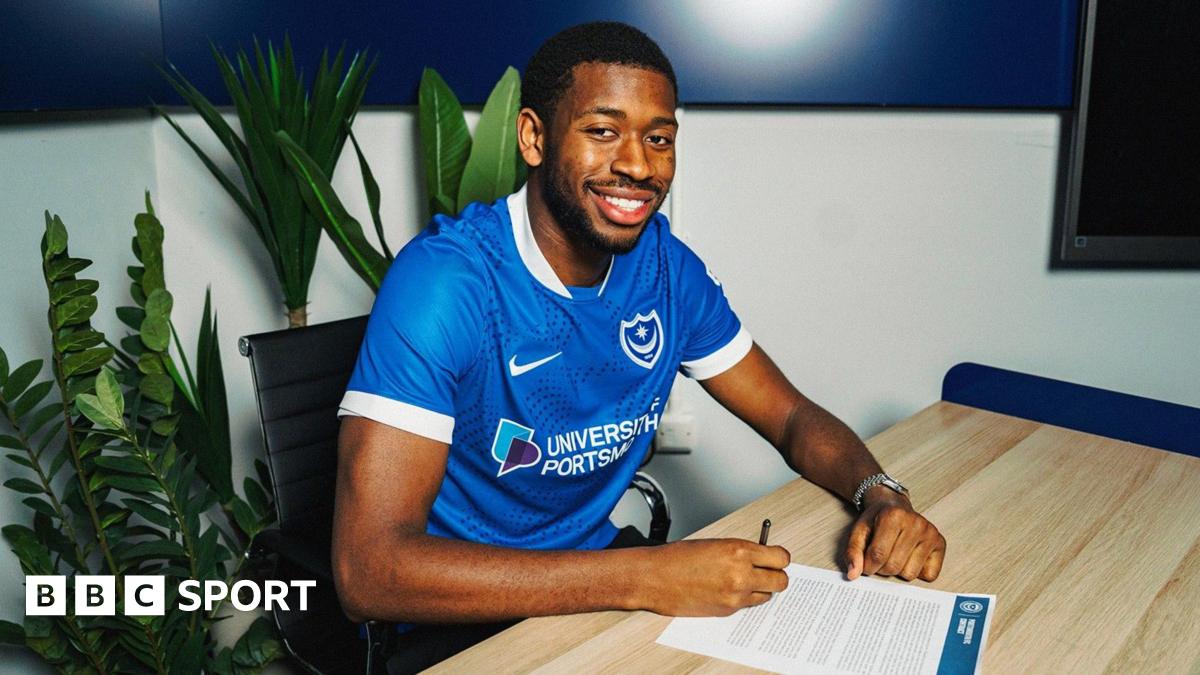 अजी एलेसे: पोर्ट्समाउथ ने ऋण पर सुंदरलैंड के डिफेंडर पर हस्ताक्षर किए