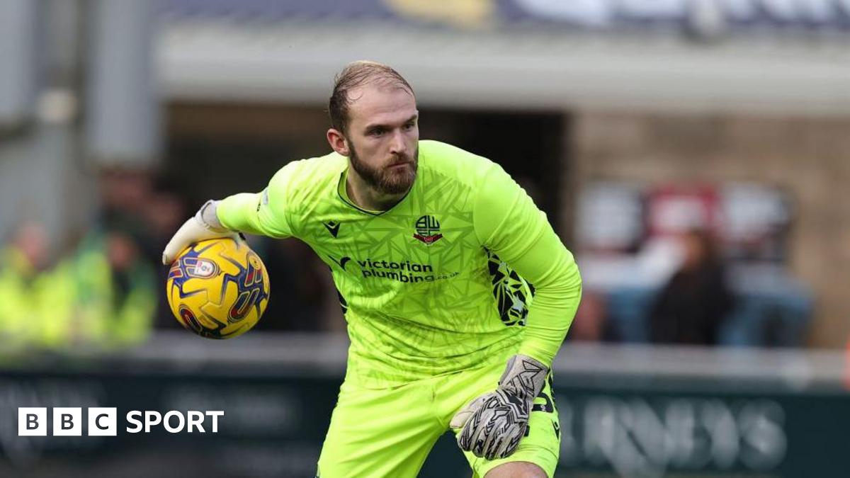 Millwall bring in keeper Coleman