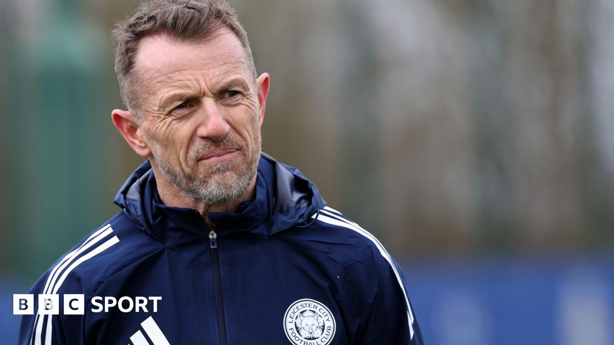 'Easy from afar' - no Foxes flak for Rowett comments