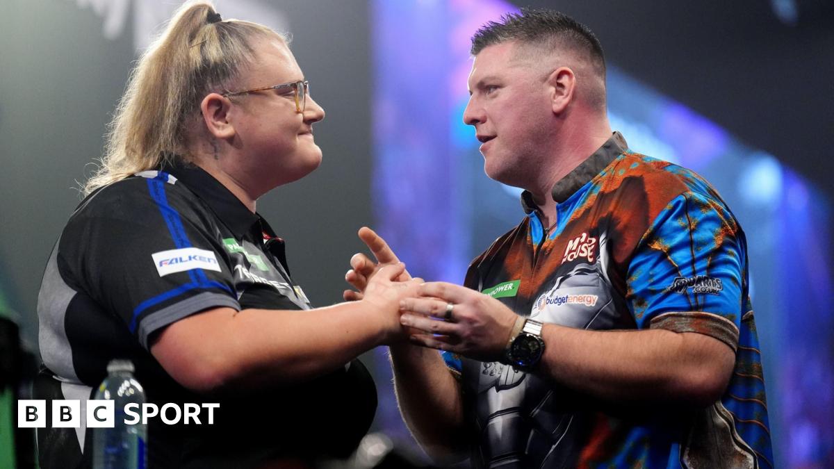 Gurney beats Greaves in decider at PDC Worlds